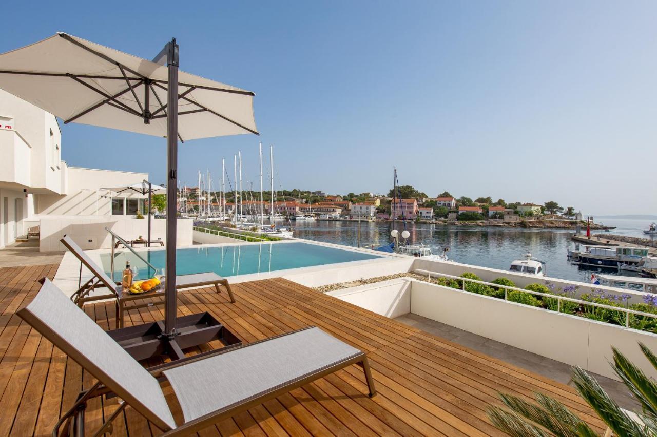 Maiora Luxury Island Suites ซาลี ภายนอก รูปภาพ